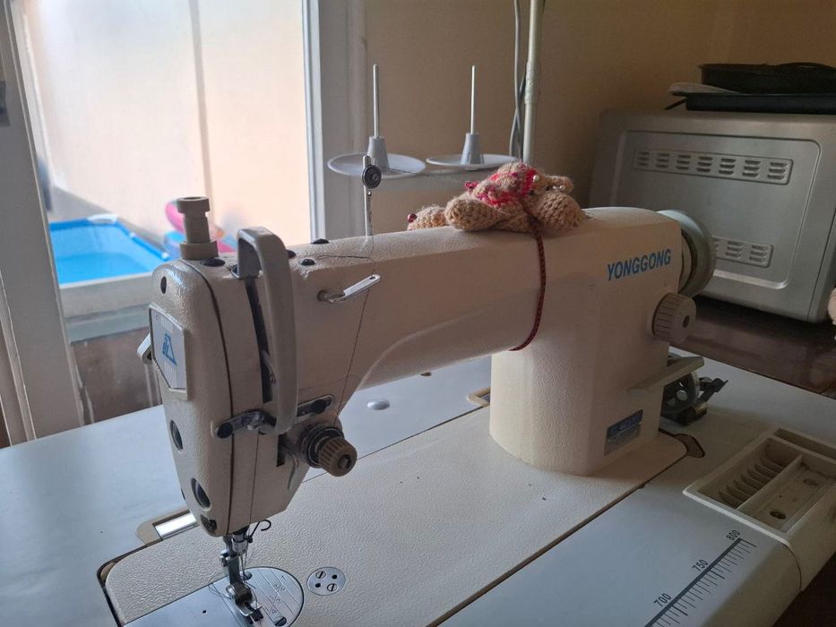 Швейная промышленная машинка YONGGONG