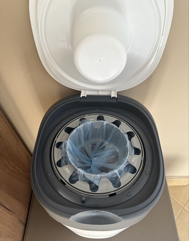 Кош за памперси Tommee Tippee