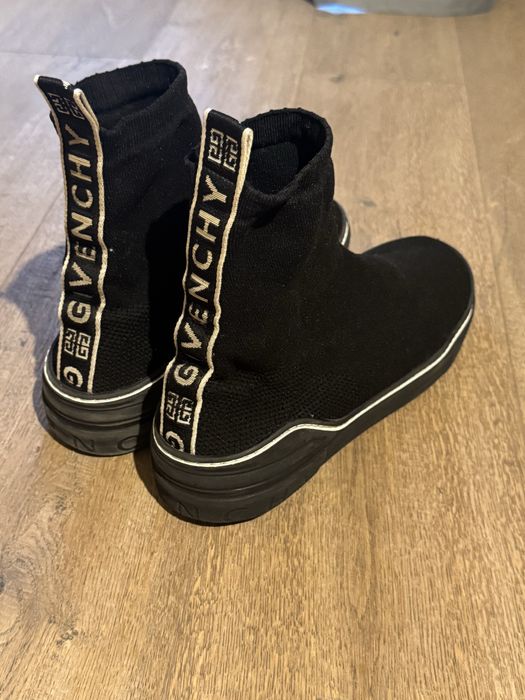 Pantofi Givenchy