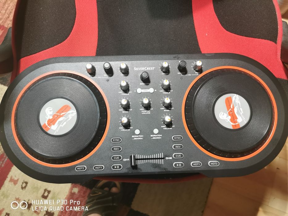 Controler DJ cu USB