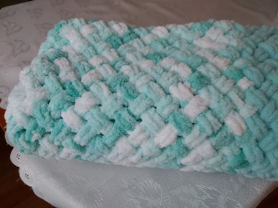 Бебешки одеяла, ръчно плетени