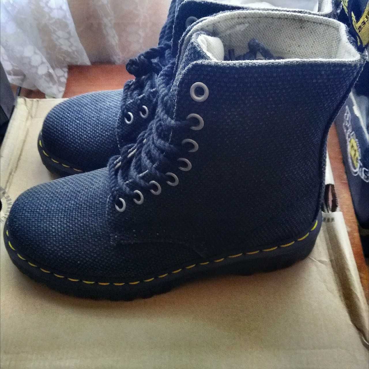 Dr Martens Док Мартенс Black Heavy Canvas кубинки, номер UK4, EU 37