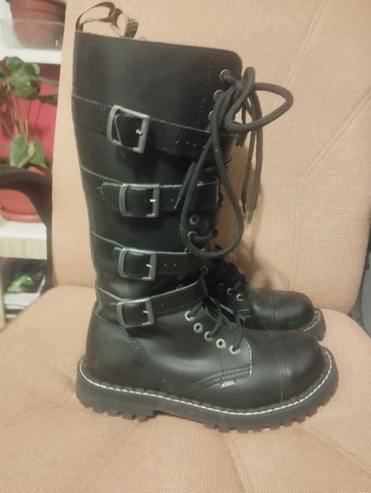 Bocanci steel 43 cu 4 catarame