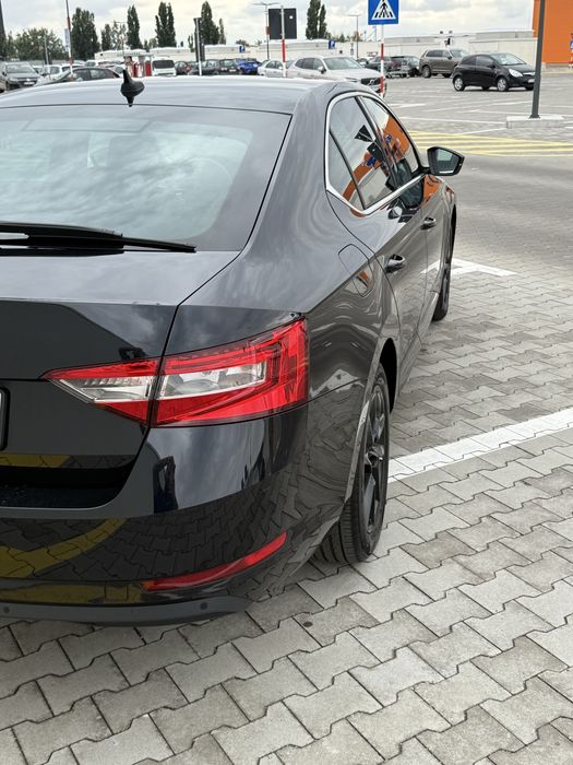 Skoda Superb Edition 100 DSG