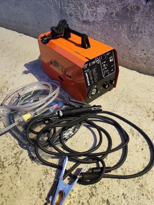 Телоподаващ заваръчен апарат 190А