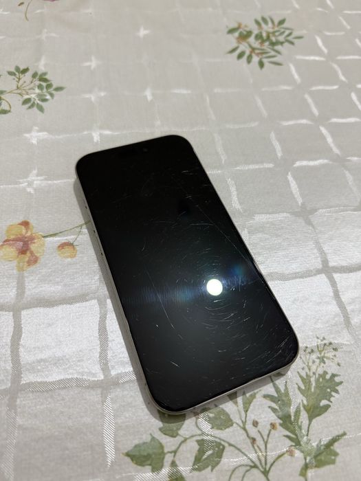 iPhone 15 pro 256gb Natural Titanium 85 yomkost