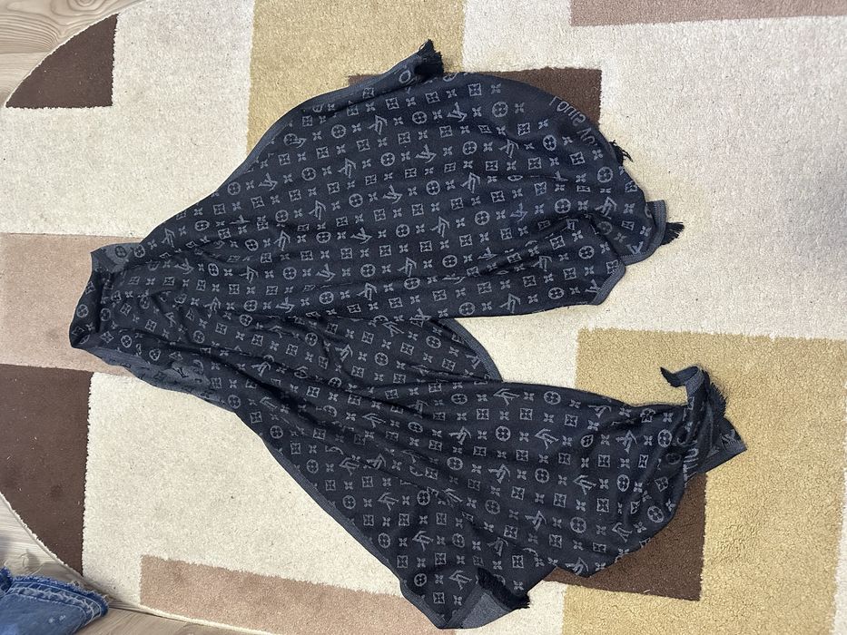 esarfa louis vuitton lv