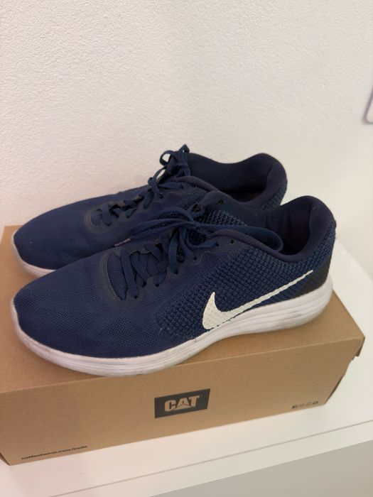 Nike Revolution 3 marimea 41