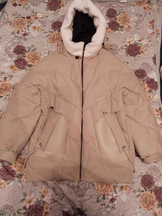 Пуховик зимний с башлыком