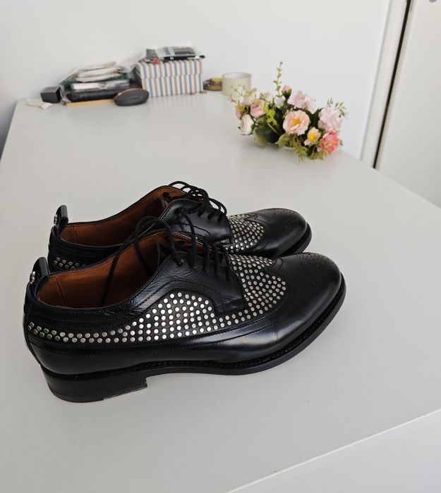 Vând lace up Dsquared2