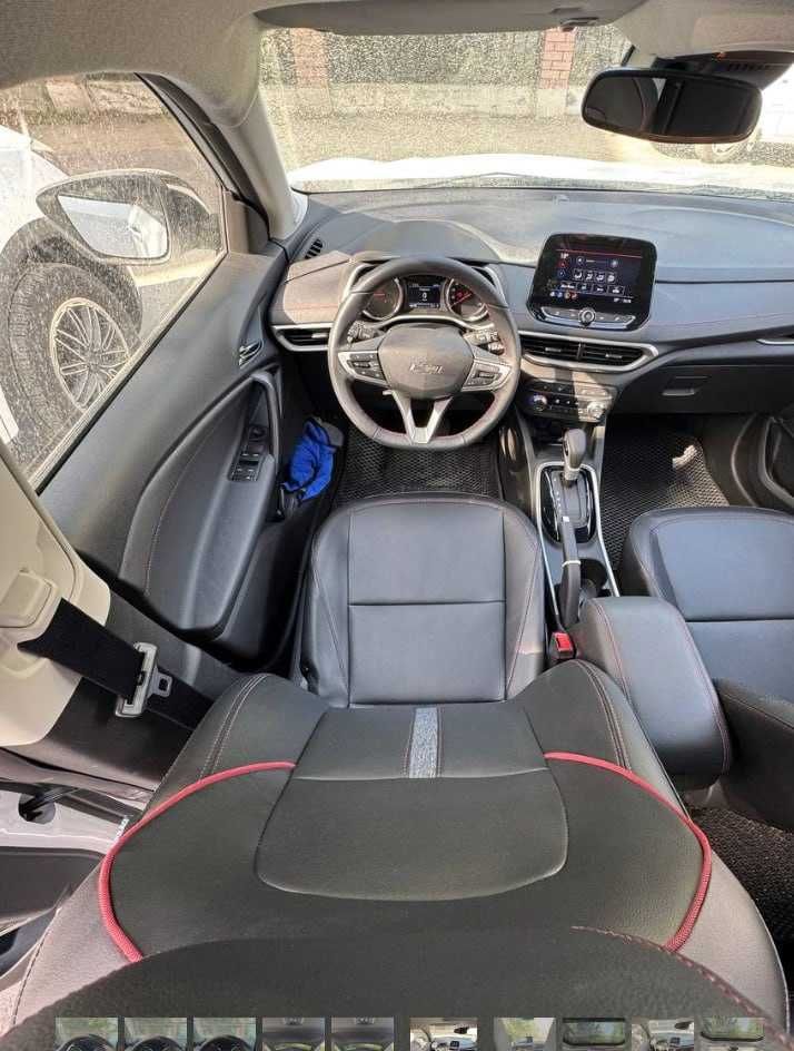 Chevrolet Tracker 2 Full Red line