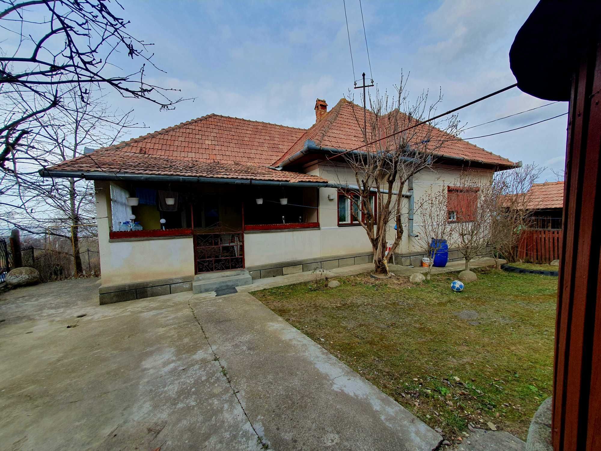 Casa + teren in Feleacu 1455 mp