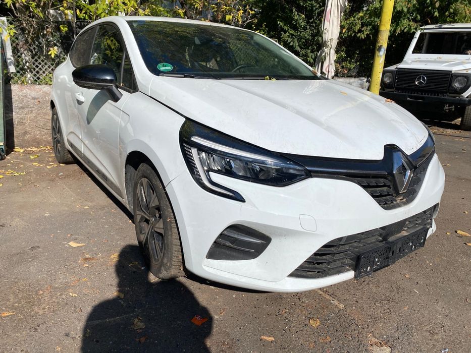 Renault Clio  5 Automat An 2023 - Avariat