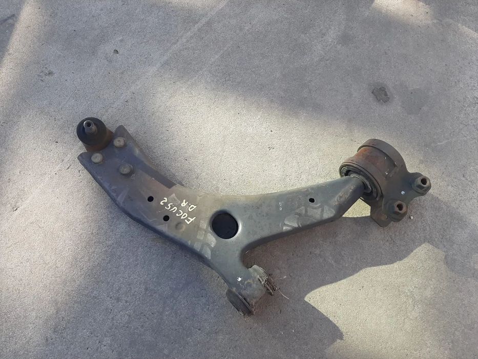 brat bascula suspensie roata dreapta fata ford focus 2