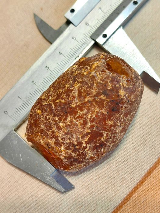 Голям Самороден Необработен Кехлибар Янтар 210,8 карата