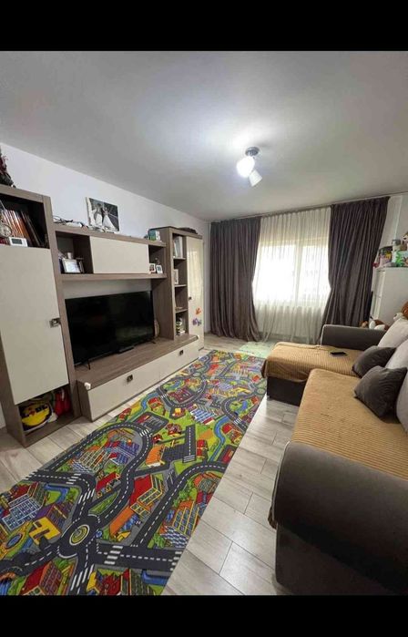 Vând apartament 2 camere decomandat in Brazda