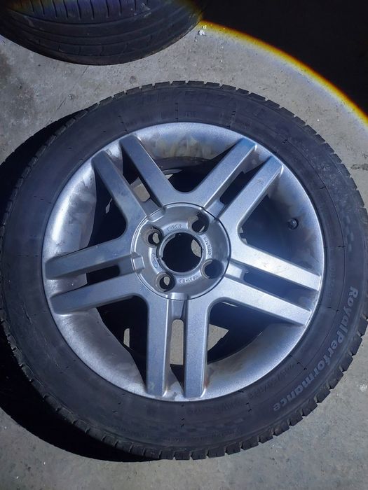 Vând roți de ford ,jante 4×108 cu anvelope de vară  205/50/16.