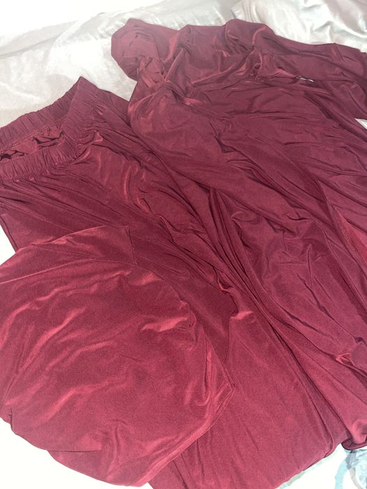 тройка абайка бардового цвета