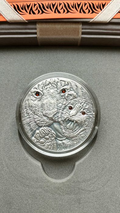 Серебряная монета,Тигры,оригинал,сертификат! Или как красивый подарок!
