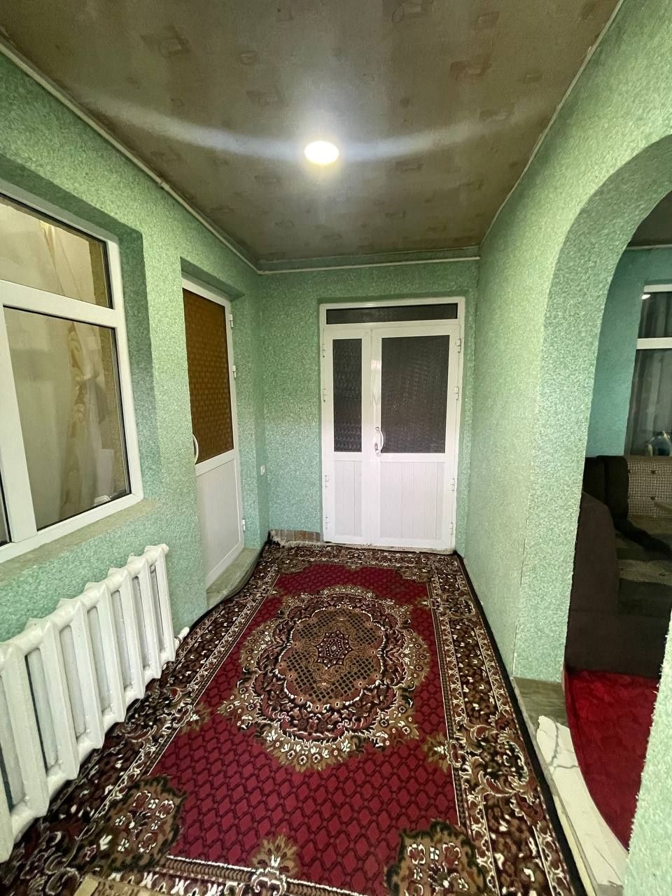 Продаётся компактный дом.