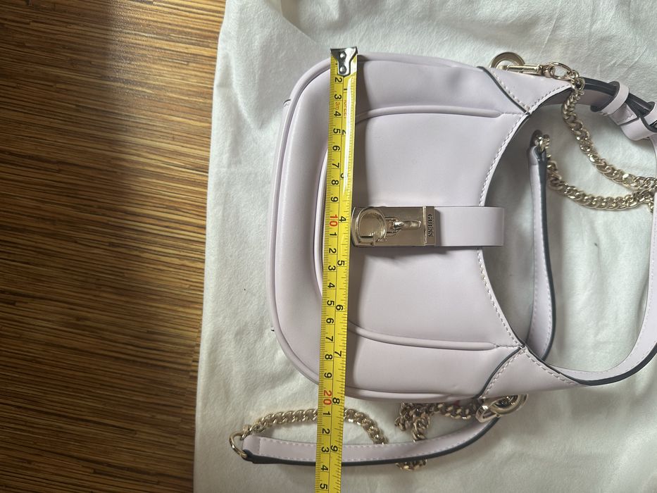 Оригинална чанта Guess