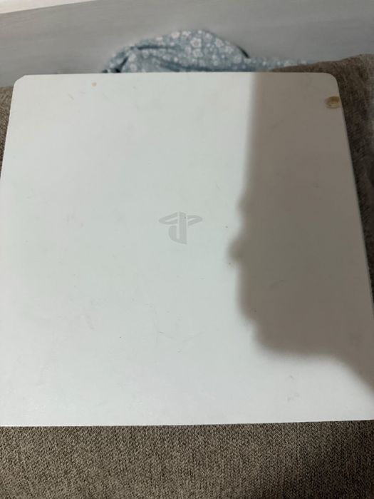 Ps 4 slim 1TR.