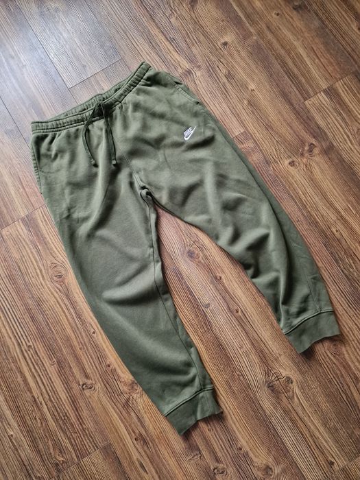 Страхотно мъжко спортно долнище NIKE размер L