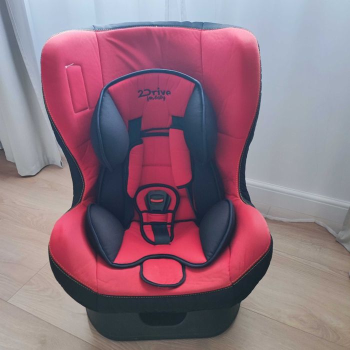 Scaun auto cu 3 poziții de sezut