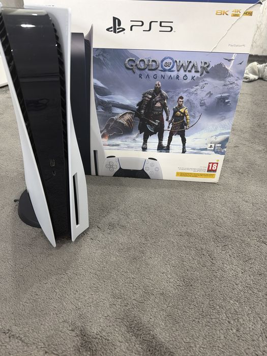 PlayStation 5 God of War + 5 Jocuri + 2 Controllere + Stație Încărcare