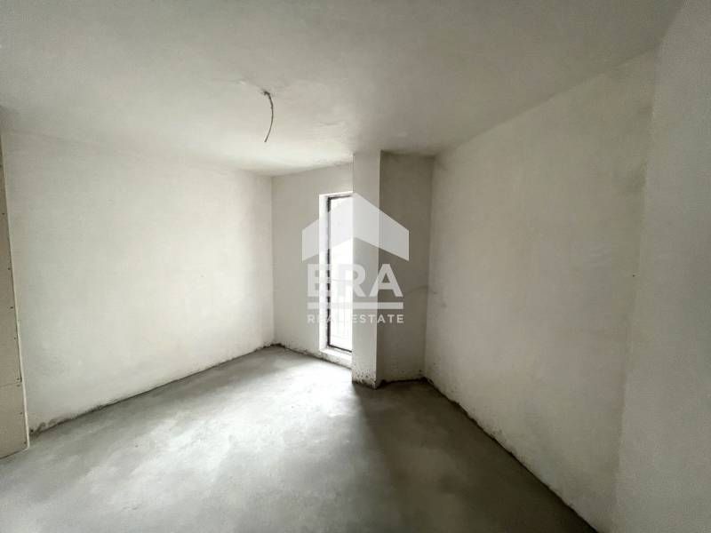 Продава се Двустаен апартамент в Кърджали, Възрожденци - 70 кв.м за 671 €/кв.м - Снимка #8