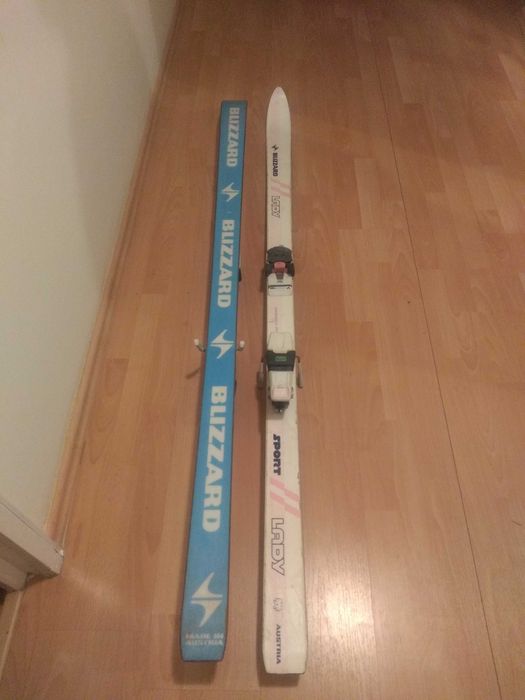 Vând skiuri Blizzard