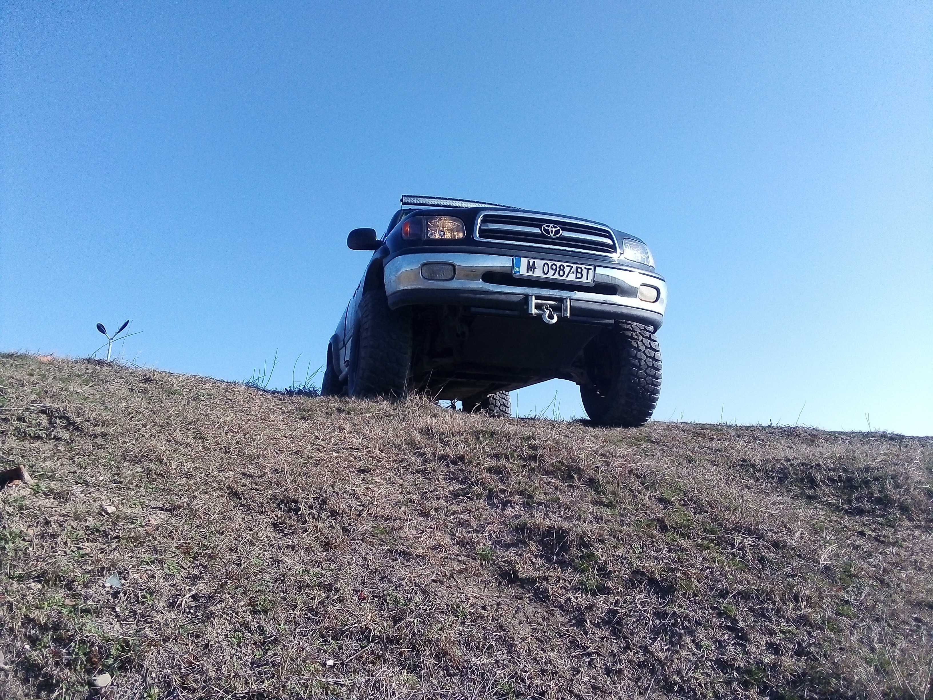 toyota tundra v 8 4x4