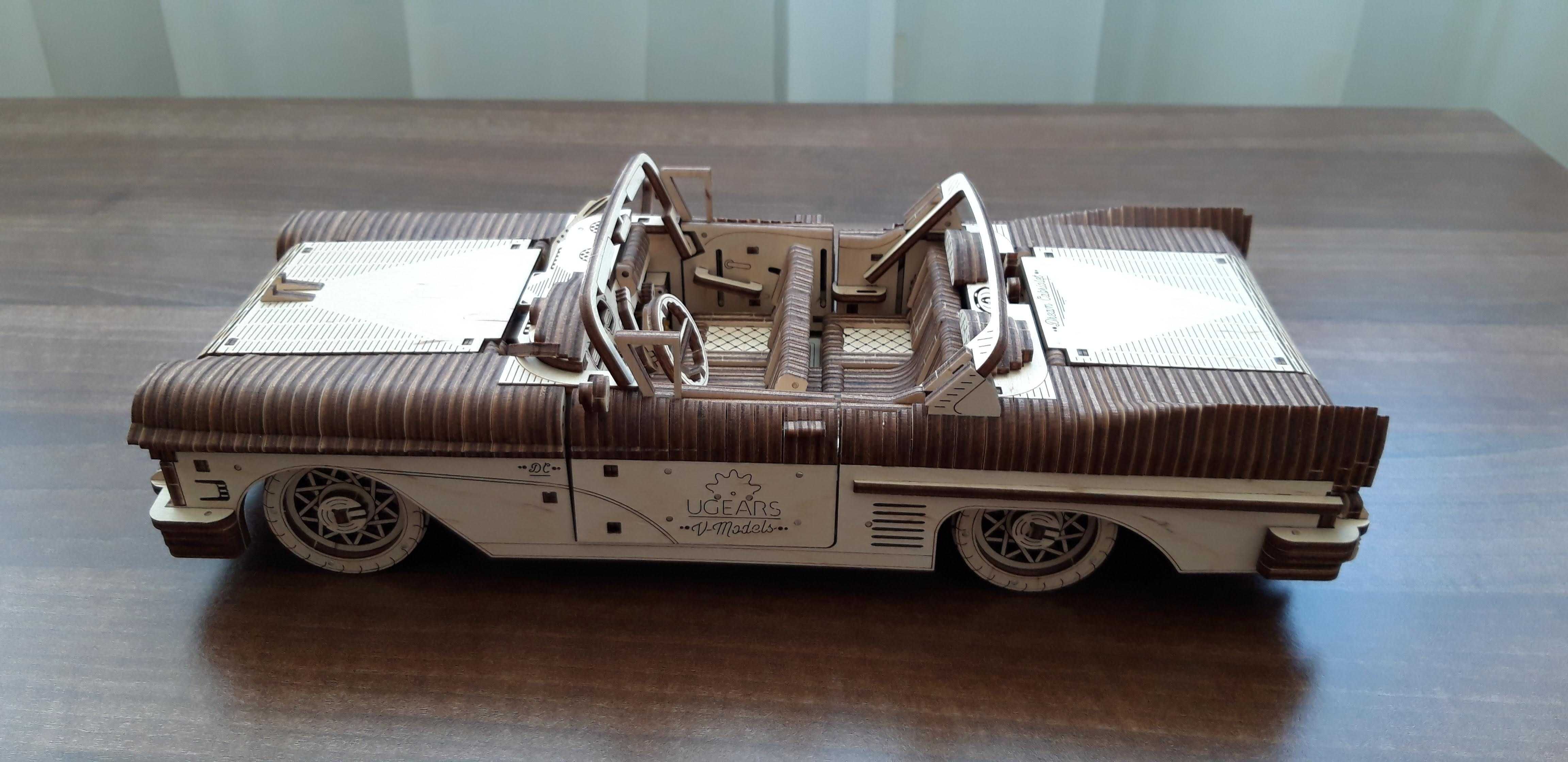Puzzle 3D asamblat Mașină Cabriolet