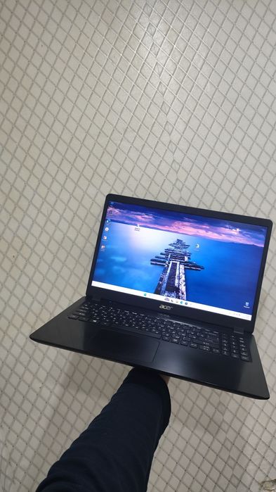 Acer ноутбук в отличном состоянии