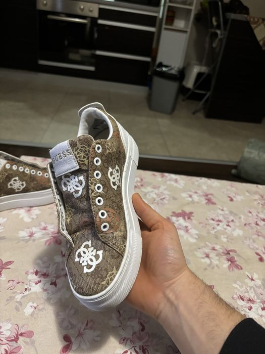 Guess женски обувки 35ном