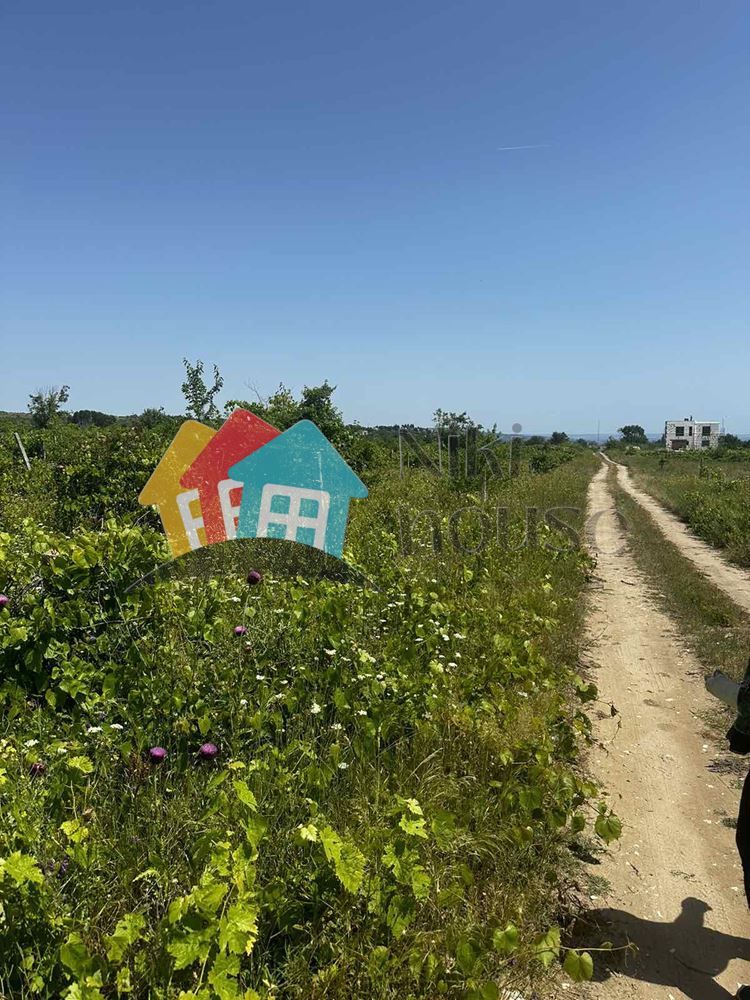 Продава се Парцел в Варна, м-т Прибой - 3419 кв.м за 82 €/кв.м - Снимка #1