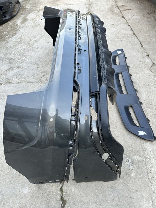 Bară spate audi q8.