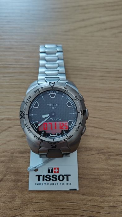 Часовник Tissot T-Touch Expert Titanium