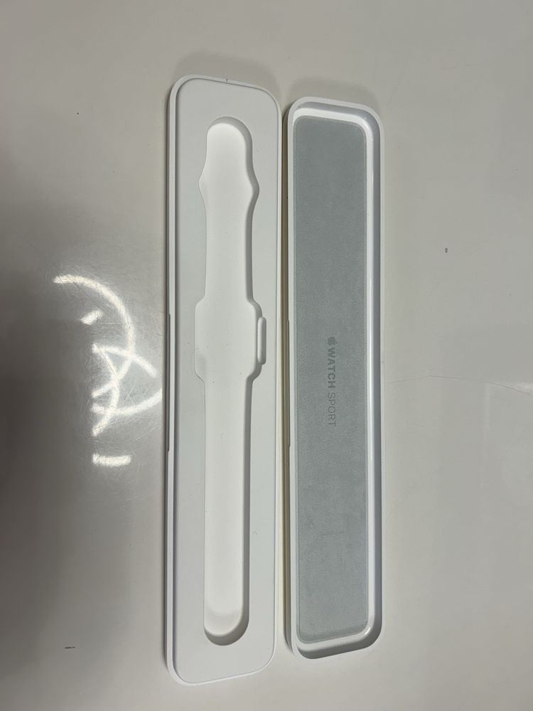 Кутия за i watch. Apple