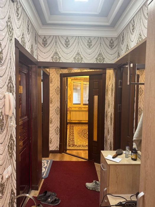 Продается 2-ком кв. (66 кв.м.) на 5-этаже Карасу 6, рынок Авайхон