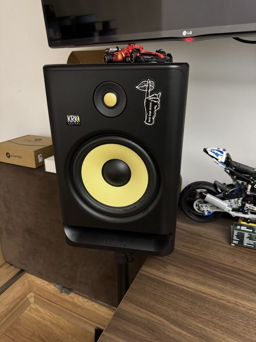 KRK Rokit 8 студийни колони монитори аудио интерфейс саунд карта