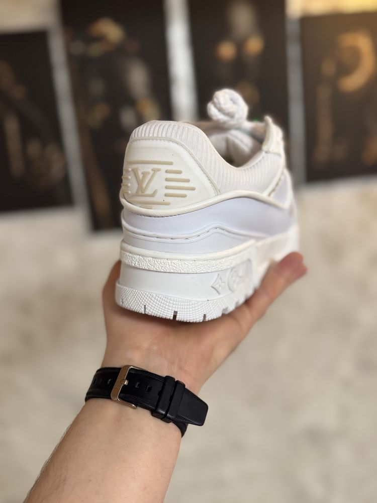 Adidasi Barbati Louis Vuitton Maxi Trainer White & Crem!