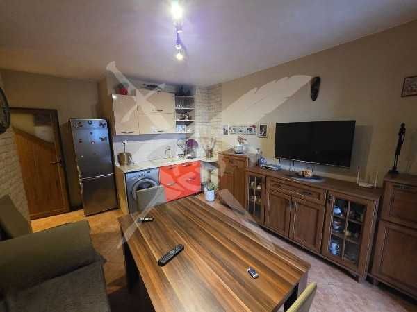 Двустаен апартамент в Меден рудник, зона Б