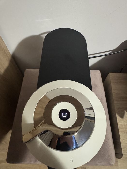 Espressor Nespresso Vertuo Next Alb Lucios Impecabil