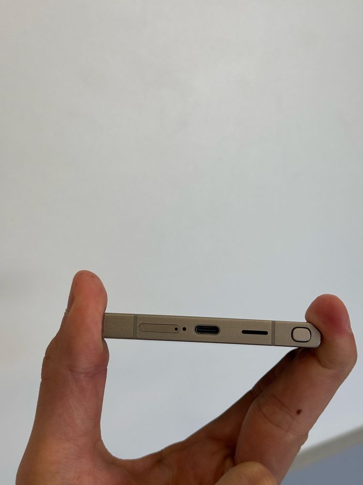 Продавам перфектен Samsung S24 ULTRA