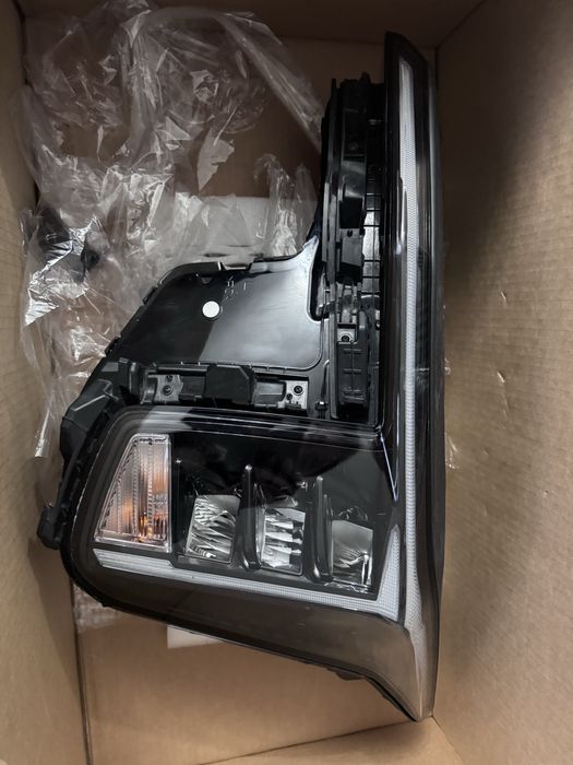 Левая фара Соренто 92101P2500