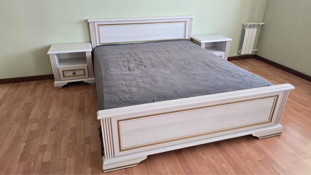 Спальный кровать со шкафами