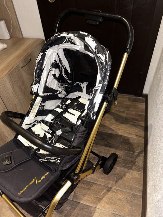 Продавам лятна количка Chipolino - Twister 360°, 0-36 месеца