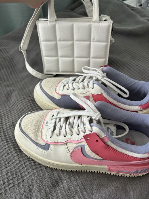Намаление! Дамски спортни обувки Nike Air Force 1 Shadow с подарък