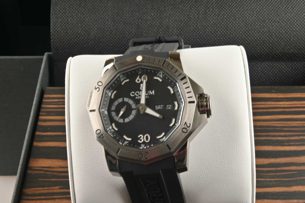 НОВ Corum Admiral's Cup Deep Hull Automatic Titanium 48мм